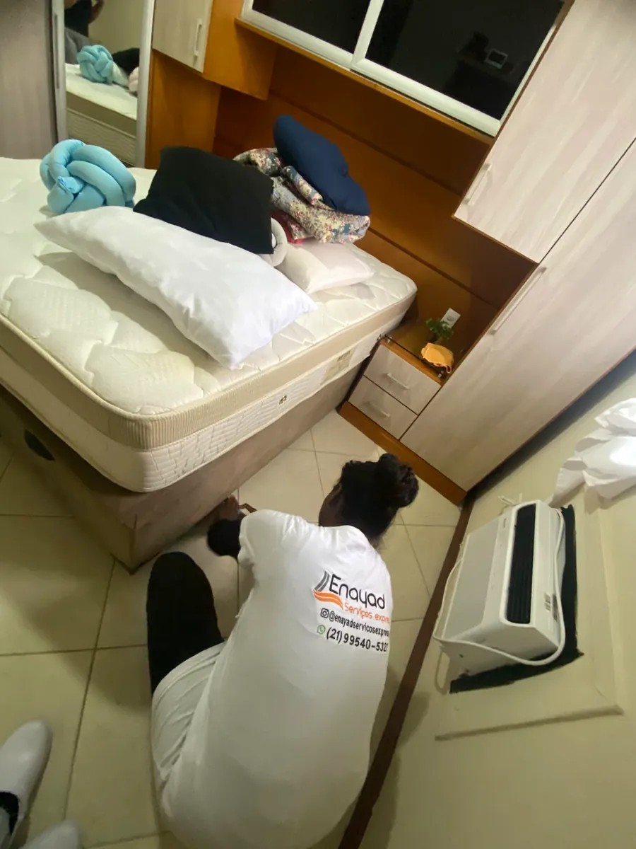 Serviço de limpeza da Enayad