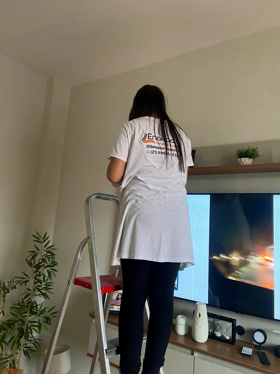 Serviço de limpeza da Enayad